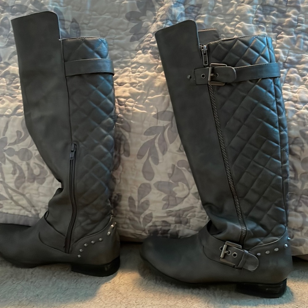 Charcoal gray quilted riding boots